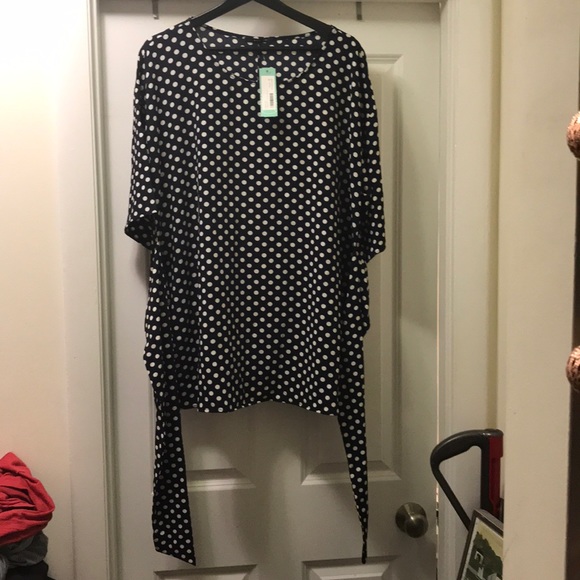 NWT Navy w/ white polka dots tie front blouse - Picture 3 of 4